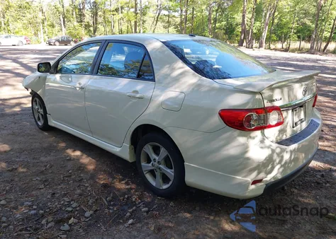 2011 Toyota Corolla S из США, поврежденный, VIN 2T1BU4EE2BC676323
